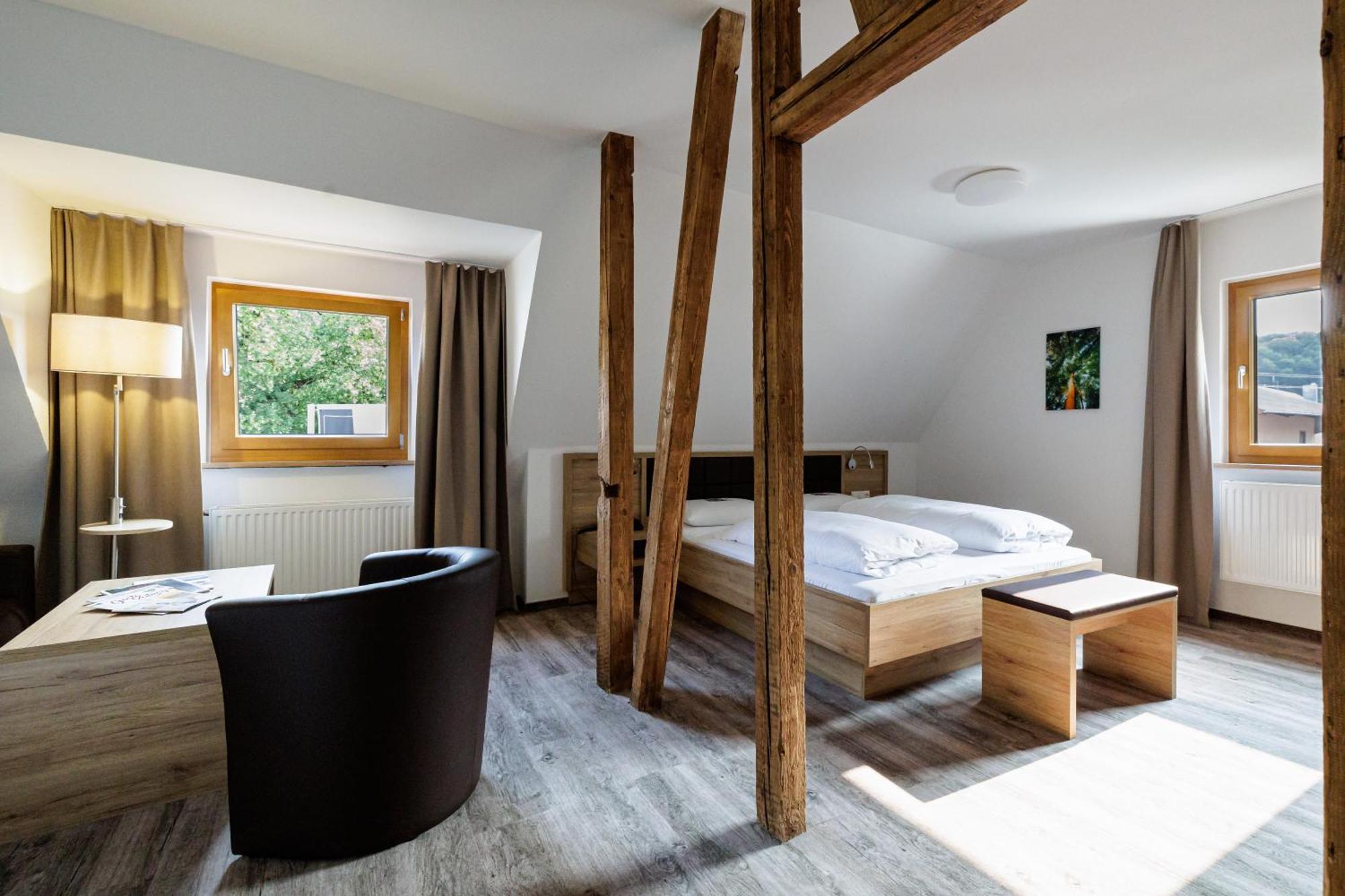 Flair Hotel Gasthof Zum Hirsch Hayingen ภายนอก รูปภาพ
