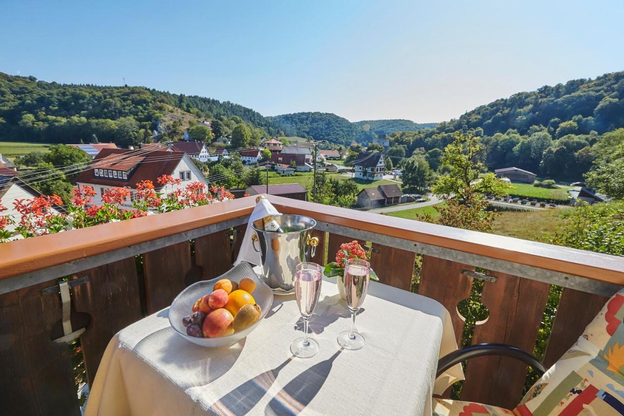 Flair Hotel Gasthof Zum Hirsch Hayingen ภายนอก รูปภาพ